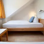 Gaestehaus Windrose 5 *