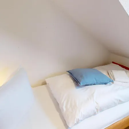 Apartment Gaestehaus Windrose 5 *